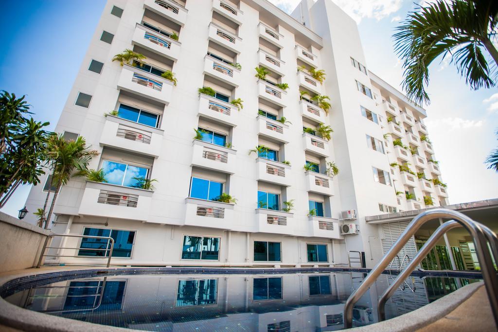 Golden City Rayong Hotel Exteriér fotografie