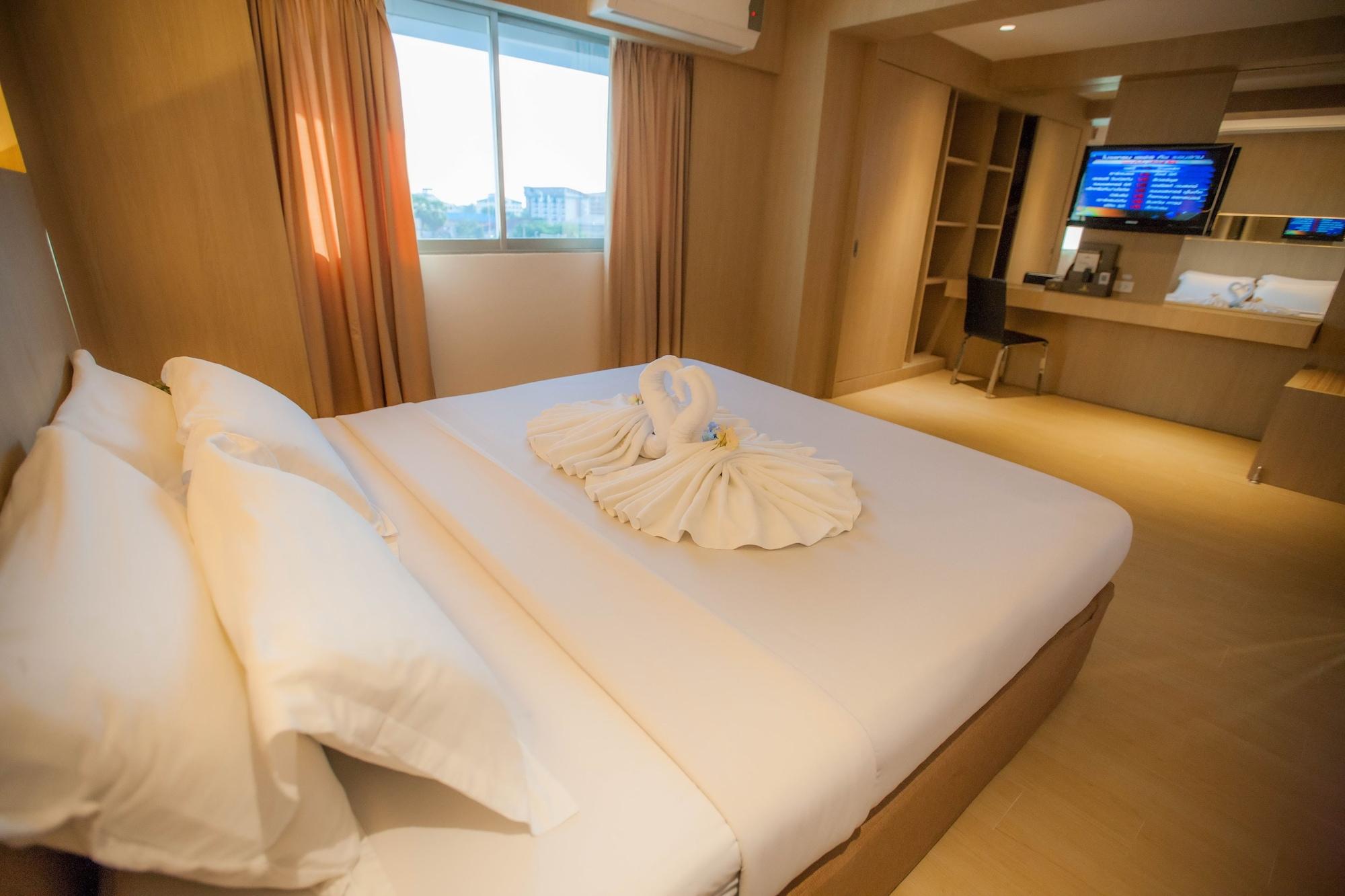 Golden City Rayong Hotel Exteriér fotografie