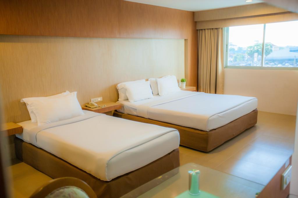 Golden City Rayong Hotel Exteriér fotografie